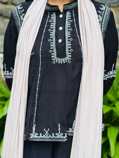 Haalas Women’s Embroidered Kurti with pant – Elegant Western Wear Collection"